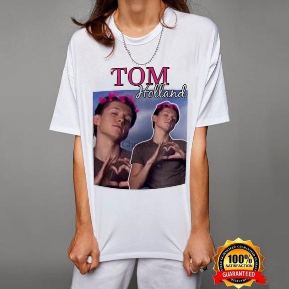 Retro Tom Holland Merch, Tom Holland Fanny Fan Gifts, Unisex T-Shirt - Picture 1 of 4